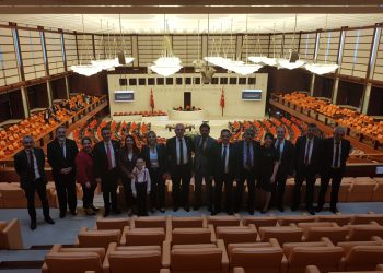 Siyasi Partiler Ziyaret Edilerek Veteriner Hekimlik, Hayvancılık, Sorunlar ve Çözüm Önerileri Kapsamında Bilgilendirme Yapıldı